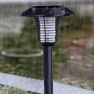 Solarna lampa protiv insekata